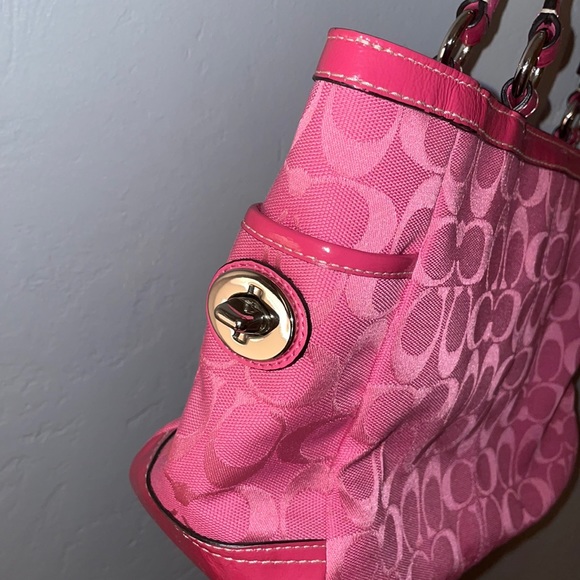 Vintage Hot Pink Coach Purse - Picture 8 of 9